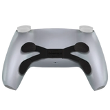 Chroma Pearl PS5 Controller mit Perlmutt-Effekt - Exklusives Design von Connoble Luxuriöser PS5 Controller Chroma Pearl in Nahaufnahme - Handgefertigt in Deutschland PS5 Controller Chroma Pearl mit glänzender Oberfläche - Exklusives Design für anspruchsvo